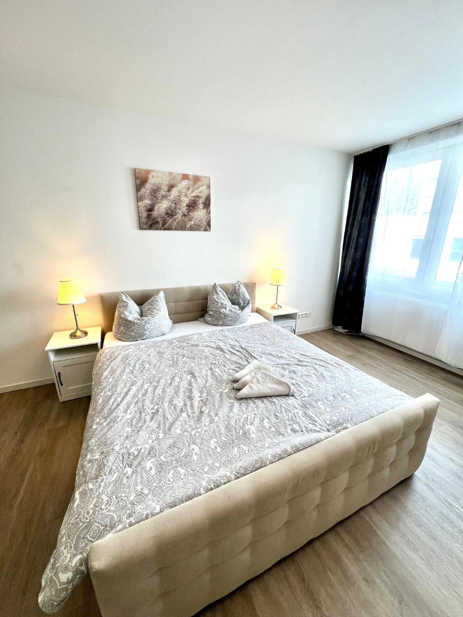 City Appartement Kueche,Bad, Parken Im Zentrum Von Ravensburg Room photo
